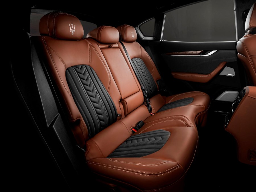 Maserati Levante 2020 интерьер
