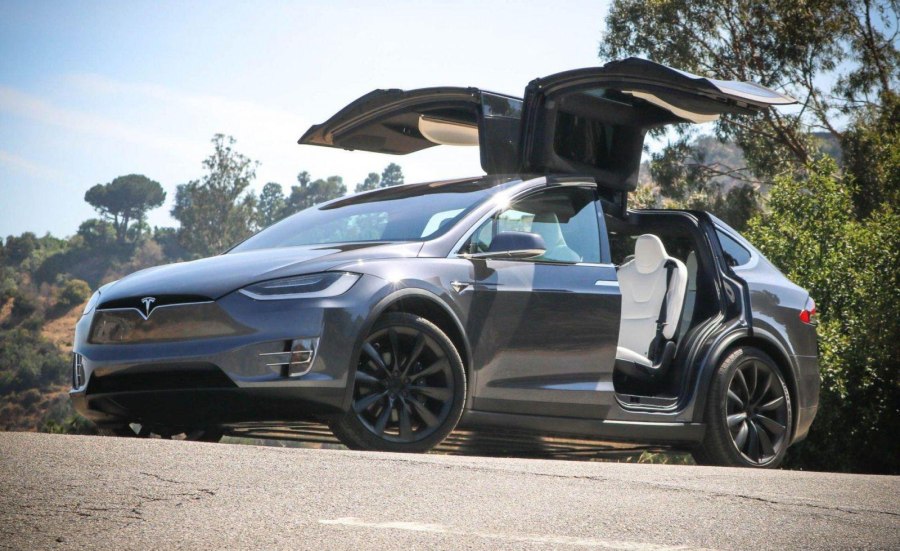 Tesla model x 2019