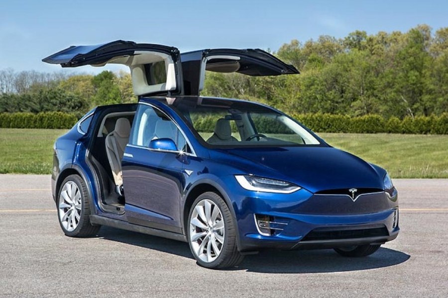 Тесла model x
