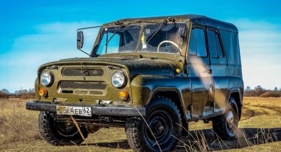 Военные уазики