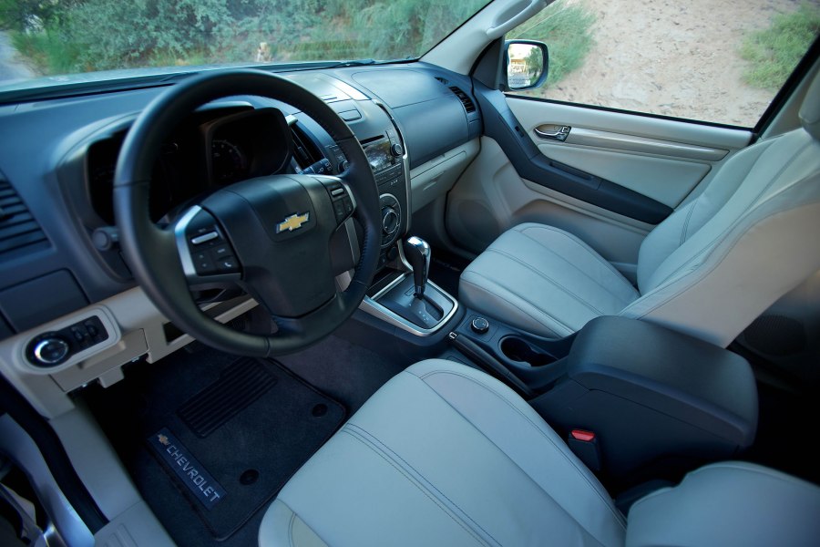 Chevrolet trailblazer салон
