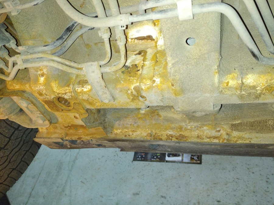 Renault Duster снизу