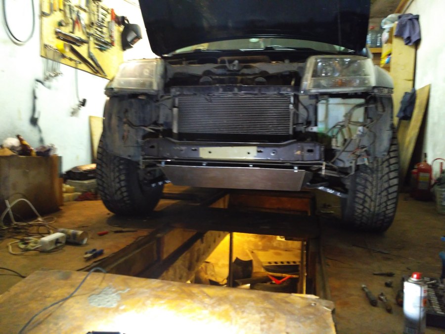 Suzuki Grand Vitara 2003 днище