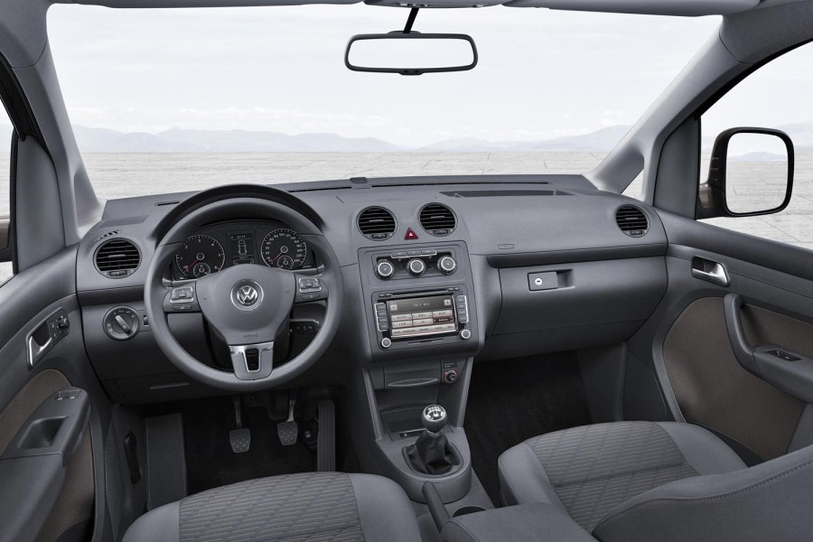 Volkswagen Caddy 4 салон