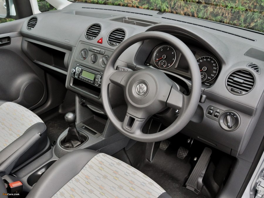 Volkswagen Caddy 2010 салон