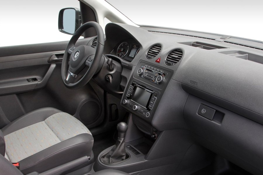 Volkswagen Caddy 2010 салон