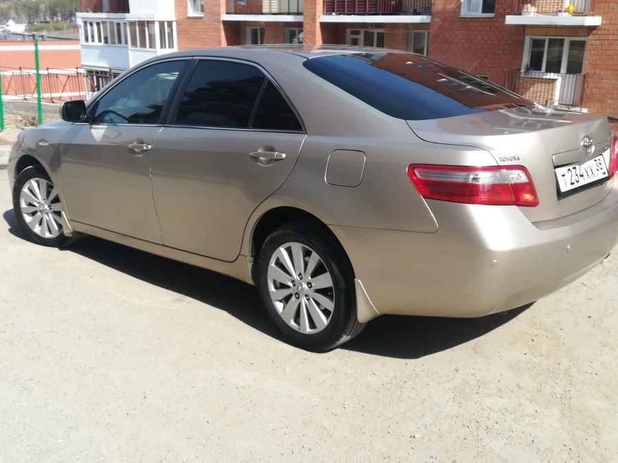 Toyota Camry xv40 Gold