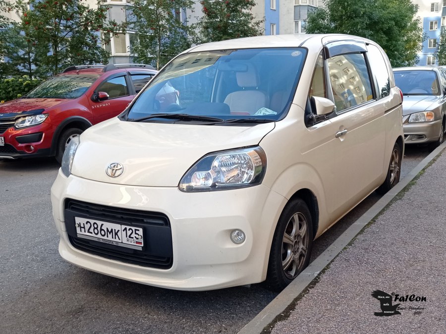 Toyota porte 2