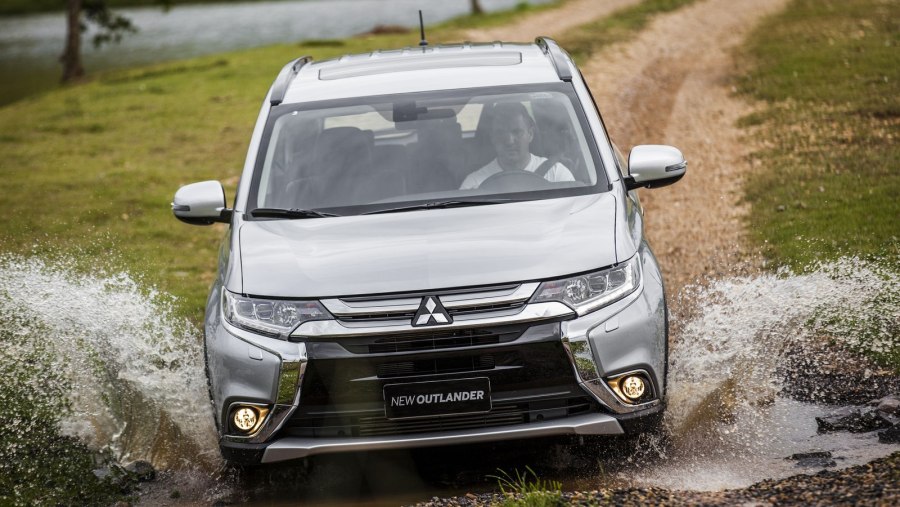 Mitsubishi MMC Outlander 2014