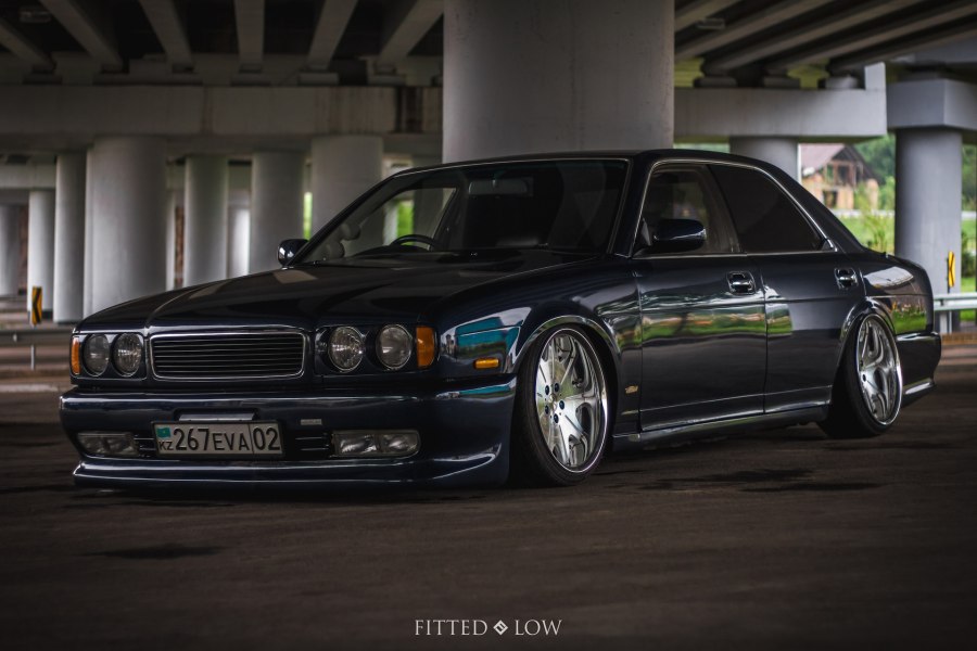 Nissan Gloria y32