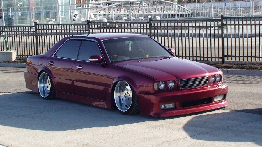 Nissan Gloria 32