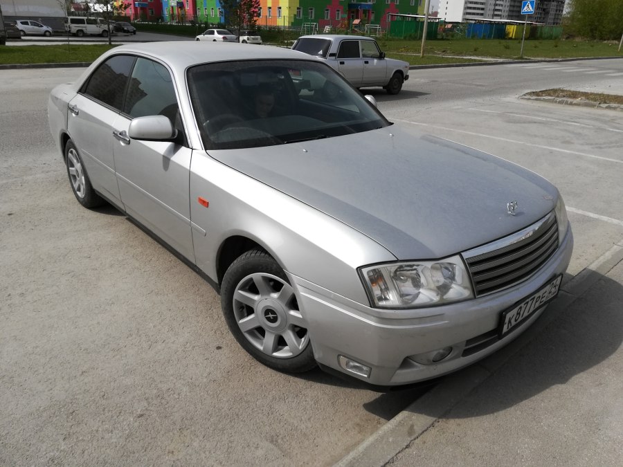Nissan Gloria 2001