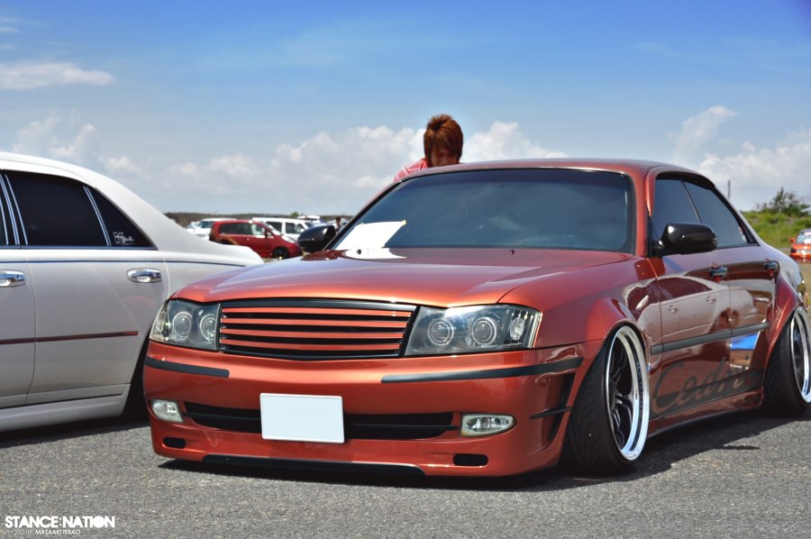 Nissan Gloria y30