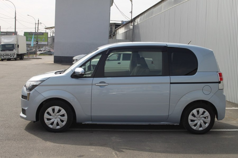 Toyota Spade, 2015 год