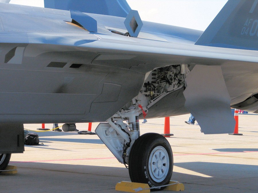 F 22 Raptor воздухозаборник