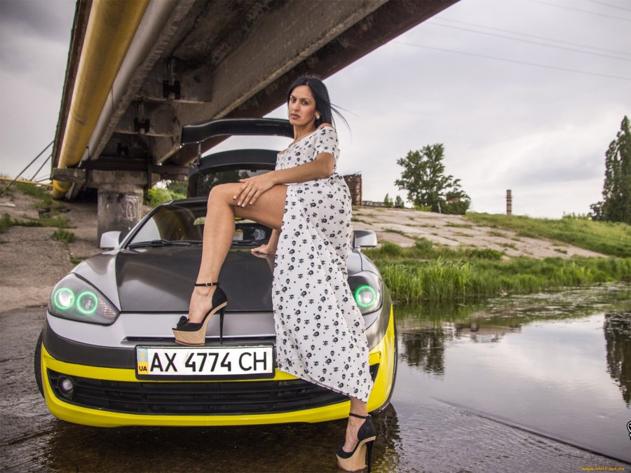 Хендай Туссан девушка авто