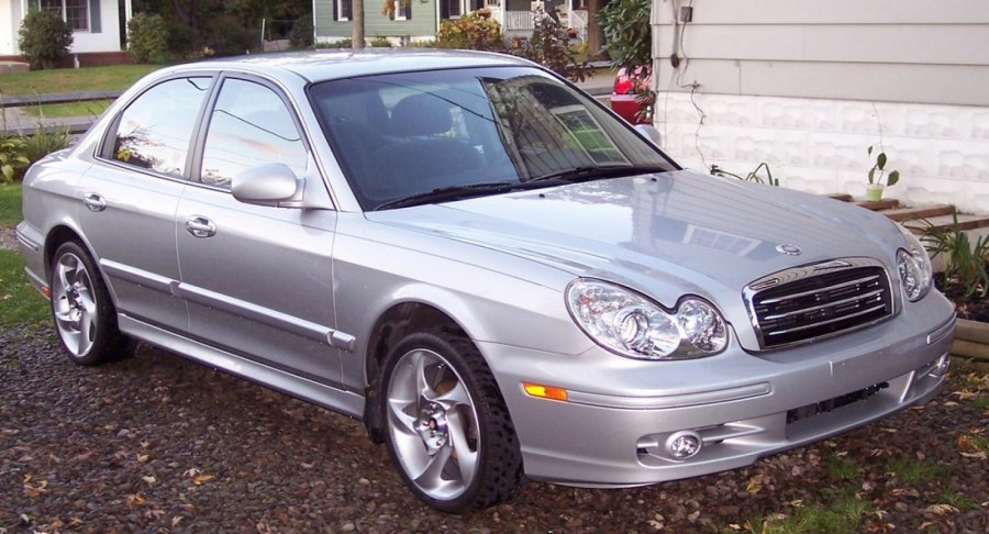 Hyundai Sonata 6 stance
