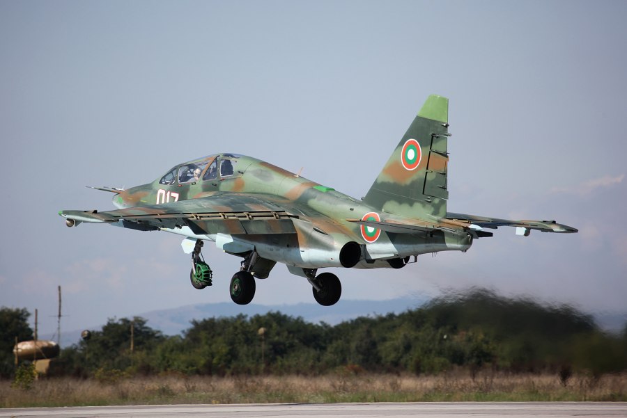 Ce 25