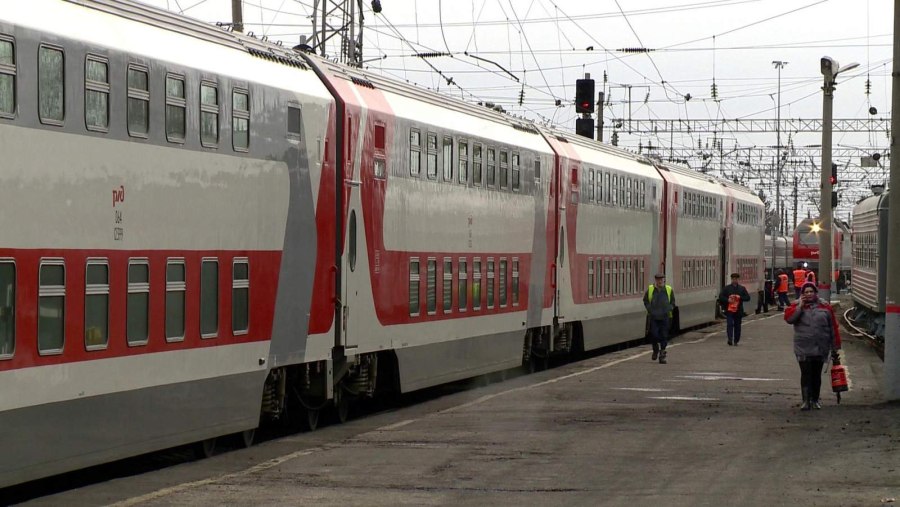 Фирменный поезд Сура 051й Пенза