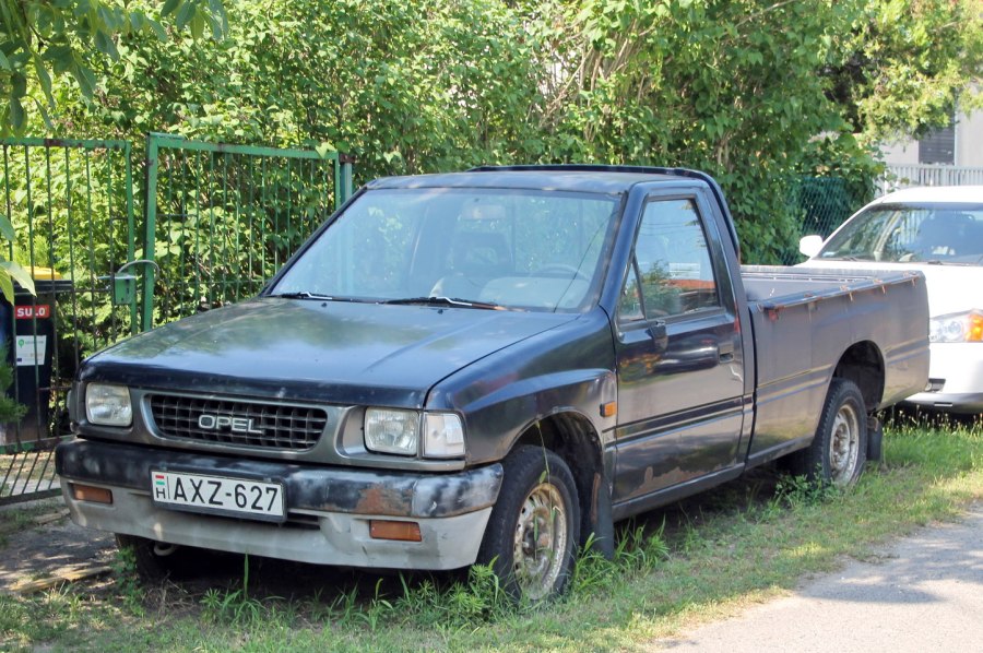 Opel Campo