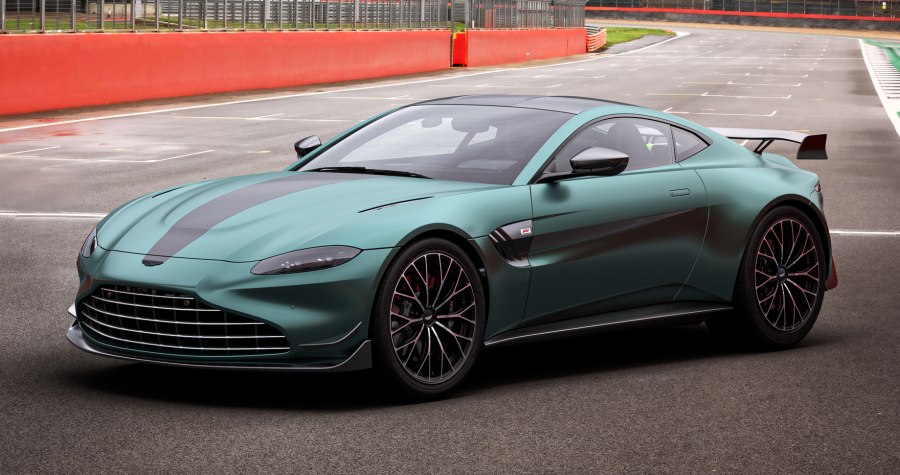 Aston Martin v8 Vantage 2021
