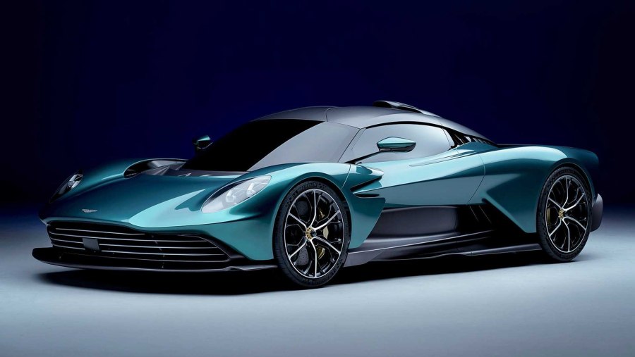 2022 Aston Martin Valhalla