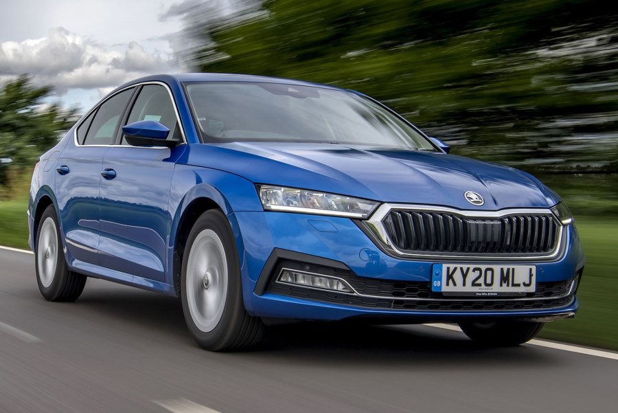 Skoda Octavia 2021 синяя