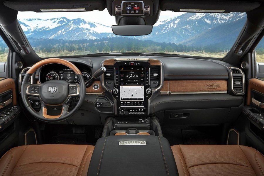 Dodge Ram 2500 Interior