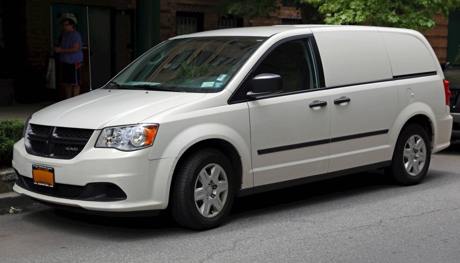 Dodge Grand Caravan 5