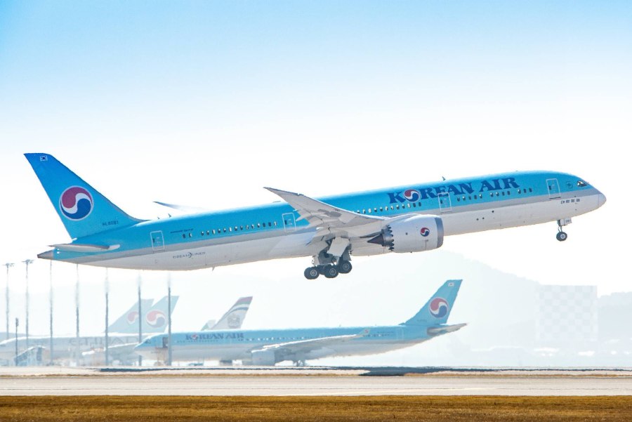 Самолёт авиакомпании korean Air