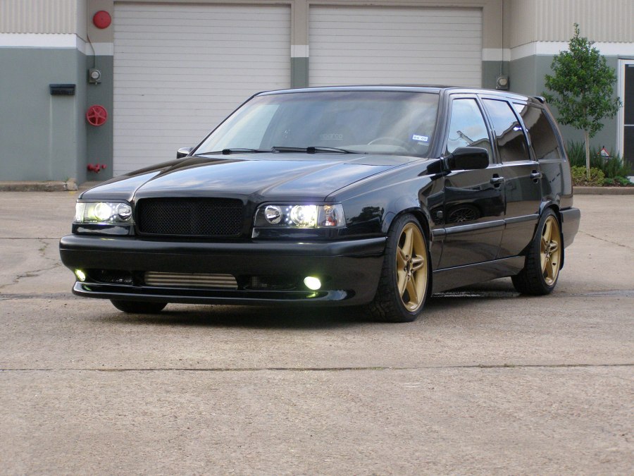 Volvo 850 Black