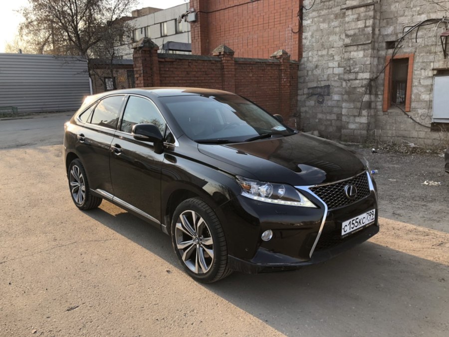 R20 Lexus RX 270