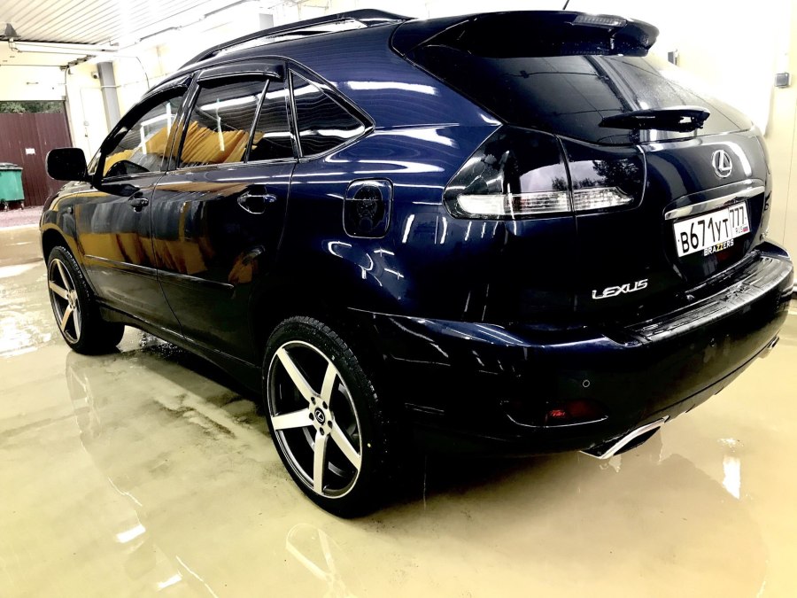 R20 Lexus RX et