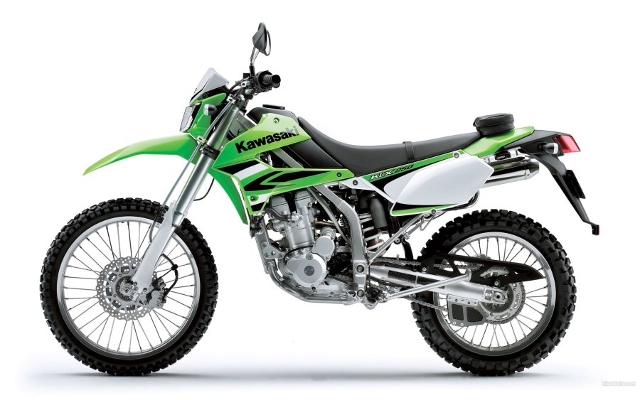 Kawasaki Ninja 650 с пилотом