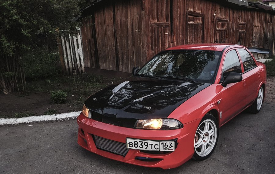 Mitsubishi Carisma обвес