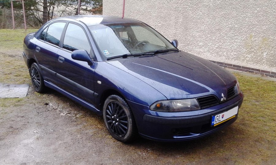 Мицубиси Каризма 2002