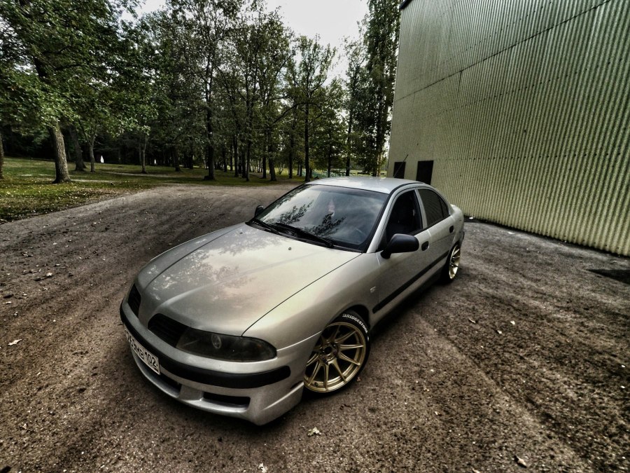 Mitsubishi Carisma 1997 Tuning