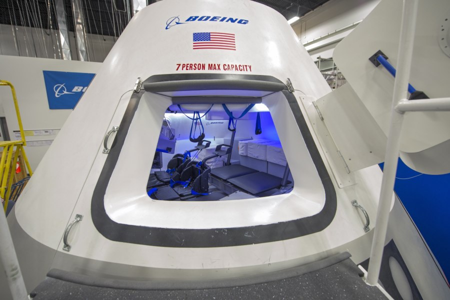 Космический корабль CST-100 Starliner