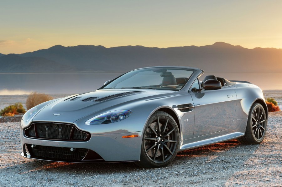 Aston Martin v5
