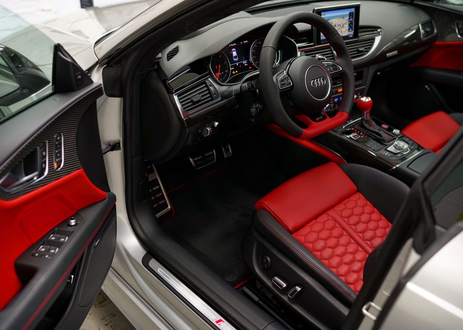Audi rs6 Interior