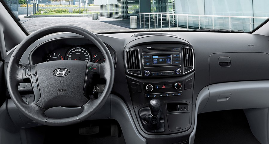 Hyundai h1 Starex салон