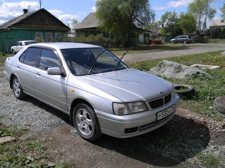 Nissan Bluebird 1998