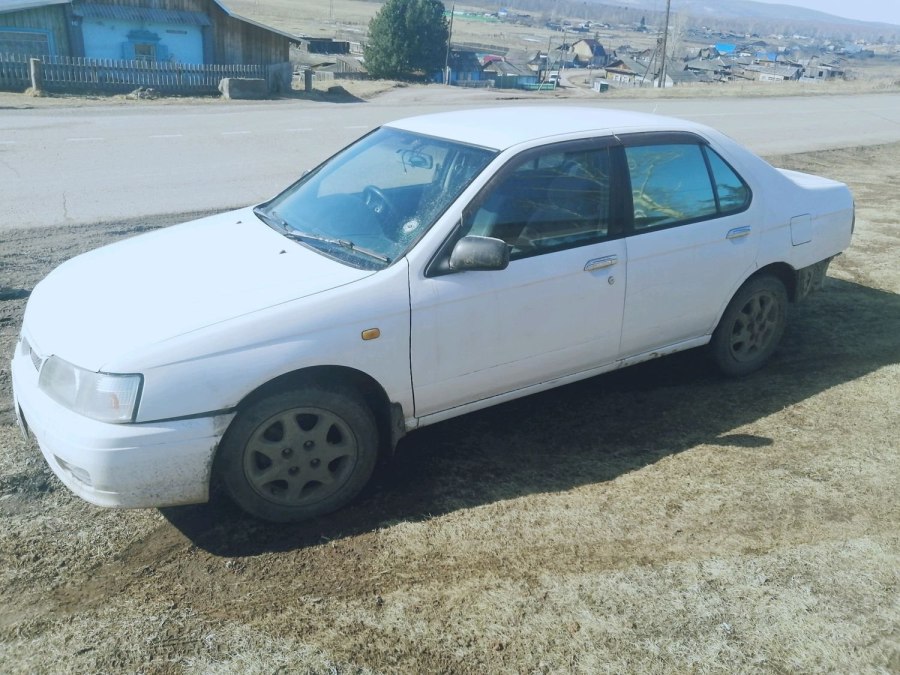 Nissan Bluebird 1998