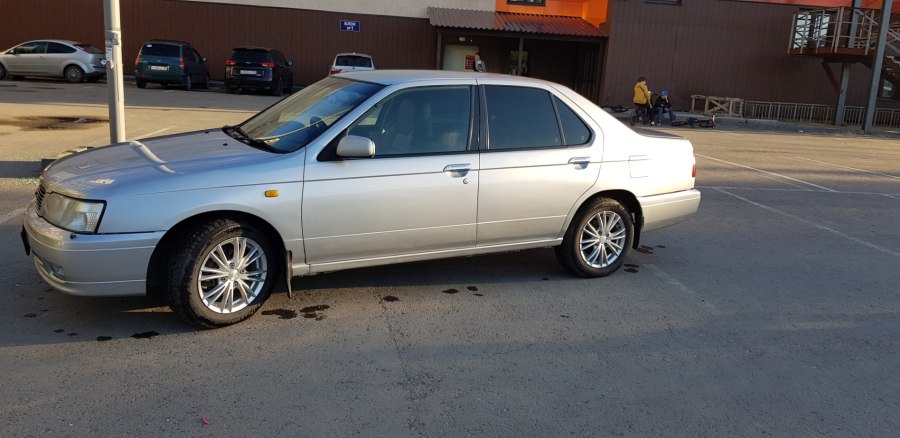 Ниссан Блюберд 1998 года