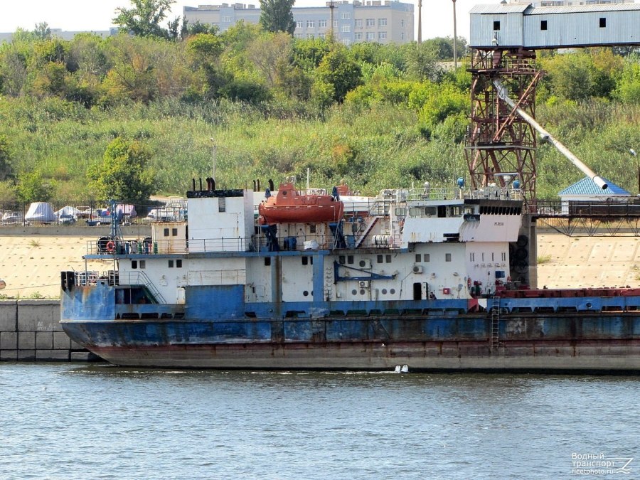 Композитор Рахманинов судно