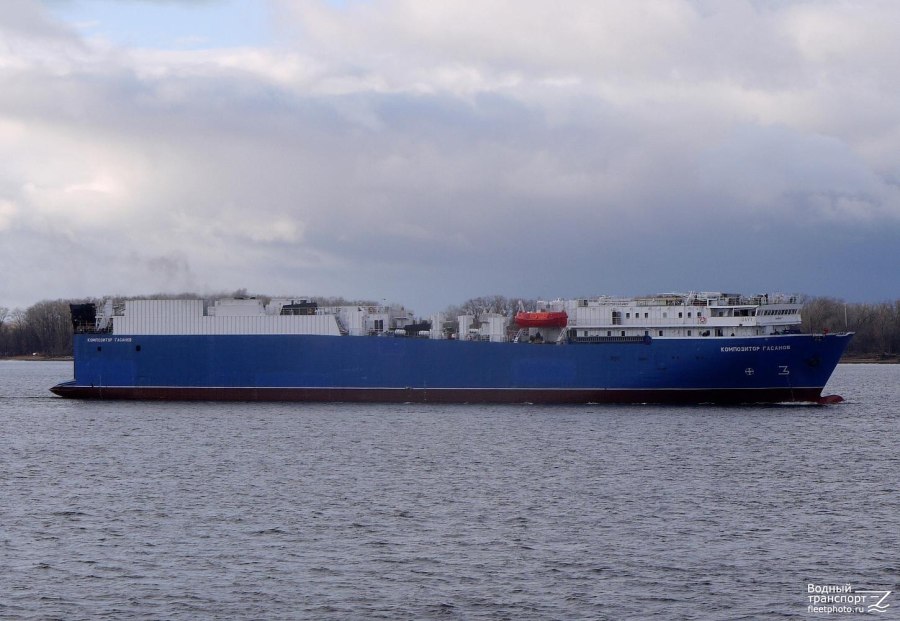 Кара Караев судно