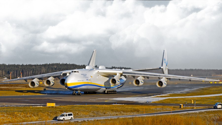 Самолет Руслан АН 225