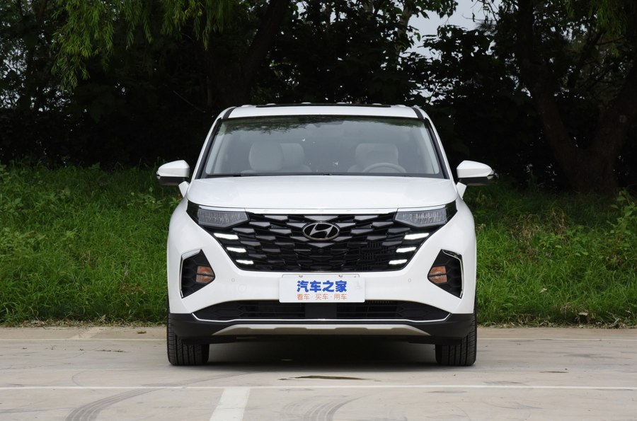 Hyundai custo 2022