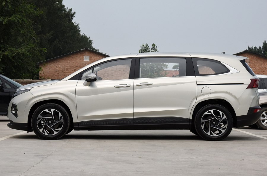 Hyundai минивэн Модельный ряд
