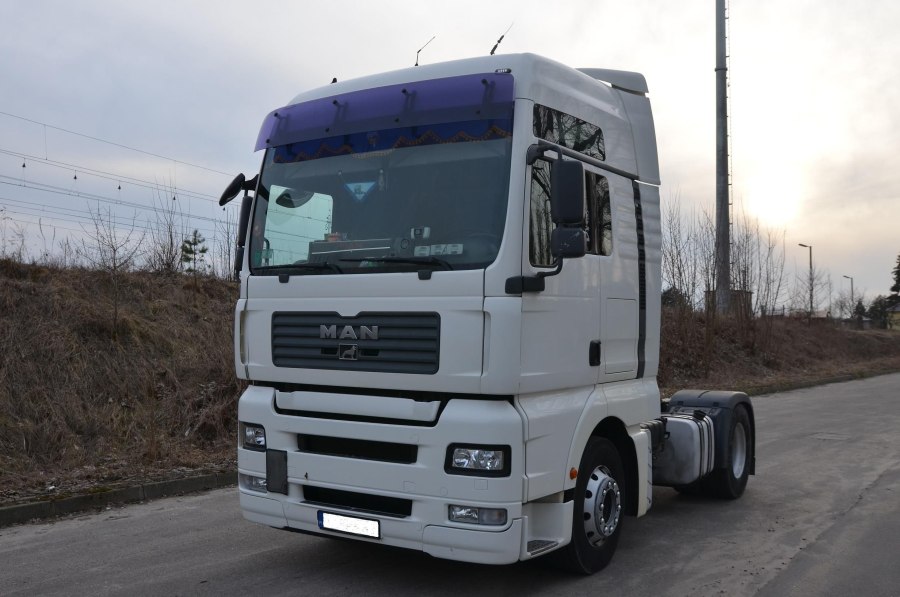 Man TGX 18.440 С прицепом